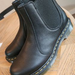 Dr. Martens Like New (No Box)