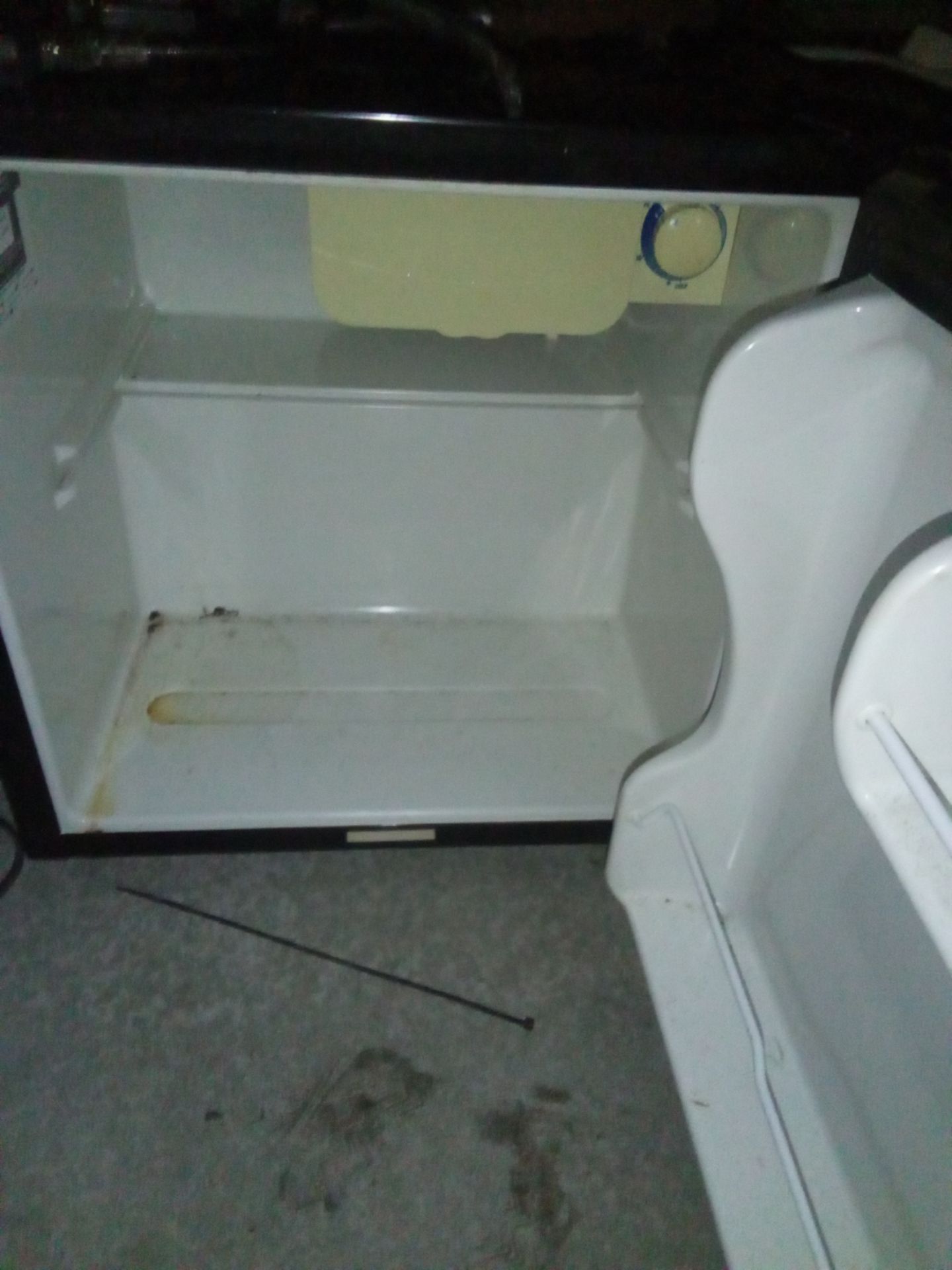 Mini fridge