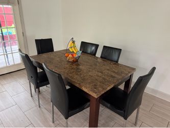 Dining table With chairs