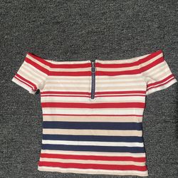 Aeropostale Off the shoulder Top