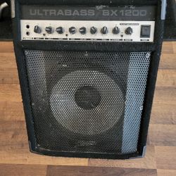 Behrenger Ultrabass Bx-1200 Amplifier 