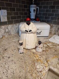 Cookie Jar And Salt And Pepper Shakers