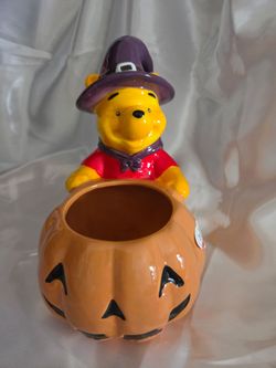 Disney Winnie the Pooh Halloween Ceramic Candy Bowl