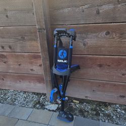 Iwalker 3.0 - Hands Free Crutches