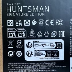 Razer Huntsman Signature Edition IN HAND