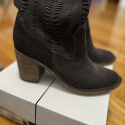 Women’s Dolce Vita Landon suede Ankle boots bootie size 9