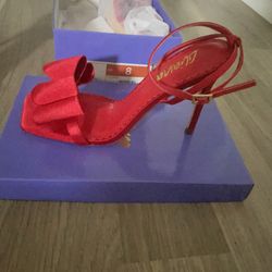 Brand New In Box Red Bow Heels 