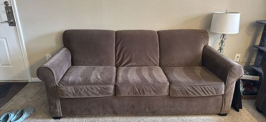 Couch set