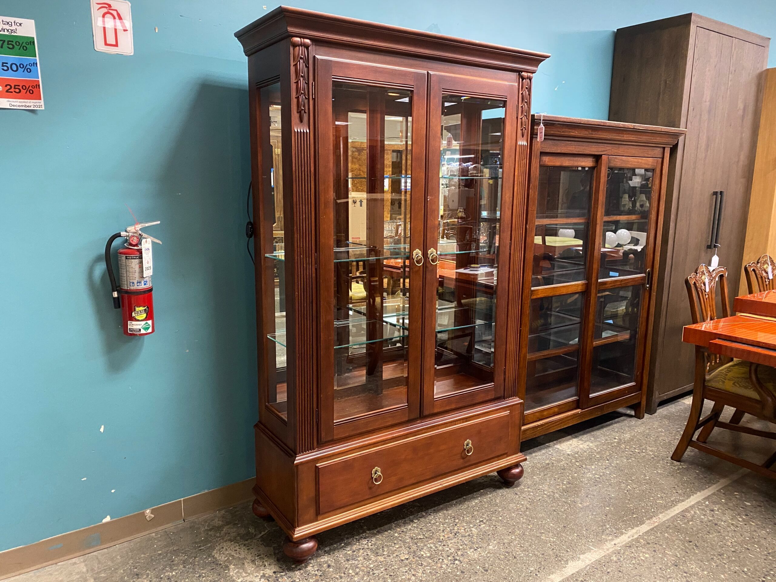 ETHAN ALLEN Solid Wood 4-Shelf Lighted Display Cabinet