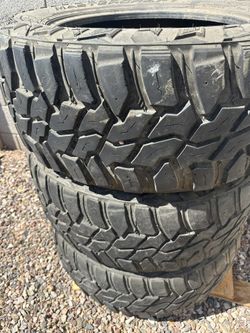 Tires LT305/55R20 