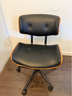 Mid-Century Desk Chair