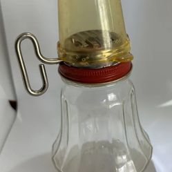 Vintage grinder. Excellent condition.