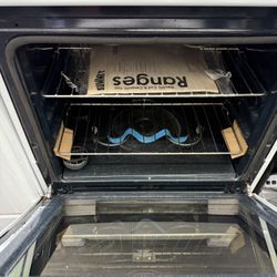 Summit Eletric Stove Size 24