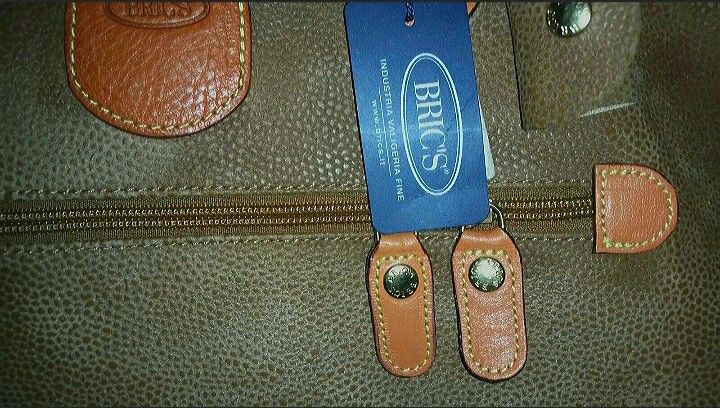 NWT MSRP $495..Brics Italy Duffle Bag