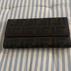 Fendi Wallet 