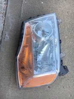 2008 Nissan Titan Headlights