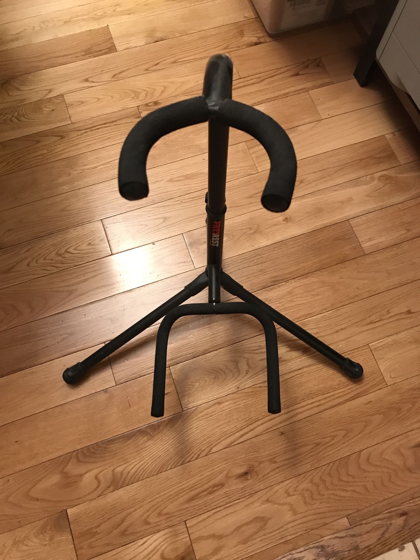 Guitar Stand