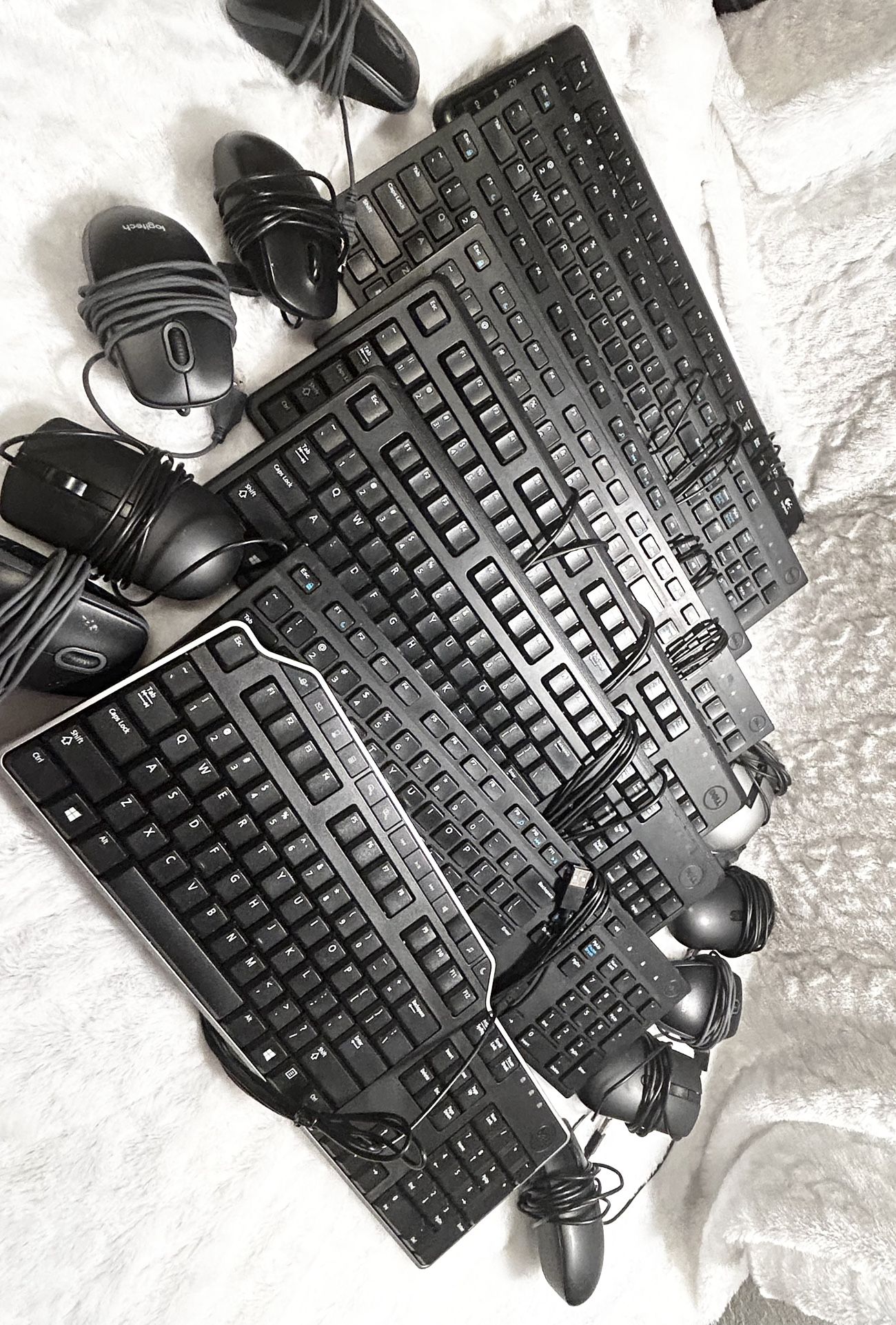 $5 EACH WIRED KEYBOARDS & MOUSE 47TH AVE. AND DOBBINS IN LAVEEN