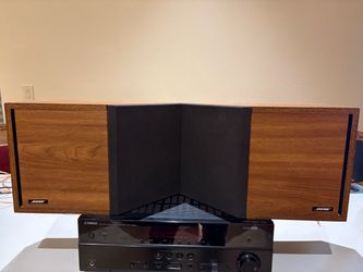 BOSE RIGHT AND LEFT BOOKSHELF SPEAKERS