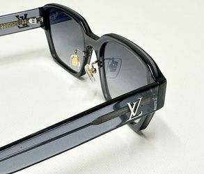 LV Confidence Sunglasses 