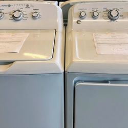 Matching GE Washer And Dryer 