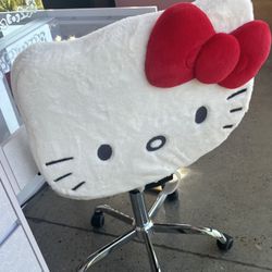 Hello Kitty Chair 