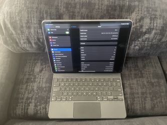 iPad Pro 12 + Keyboard