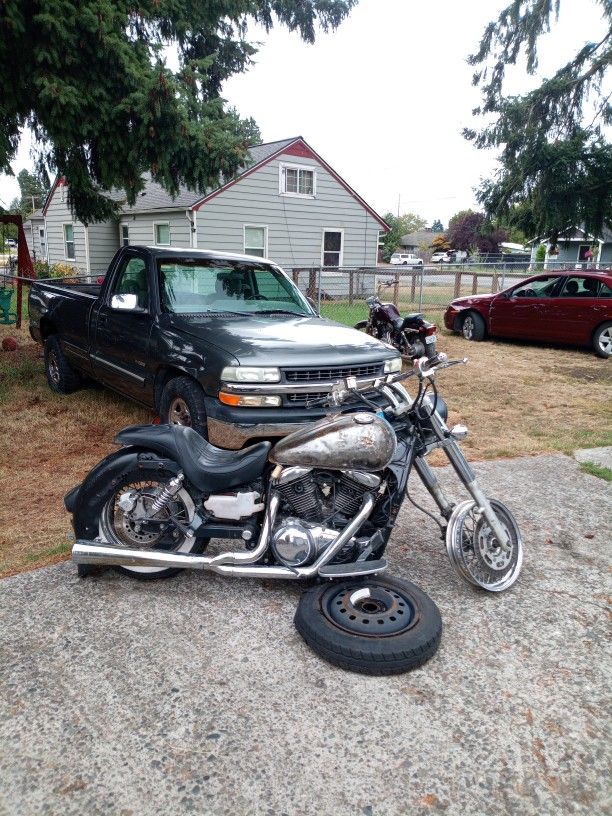 Two Kawasaki Vulcans" LOTS OF GOOD PARTS"!