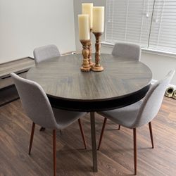 Dining Room Table 
