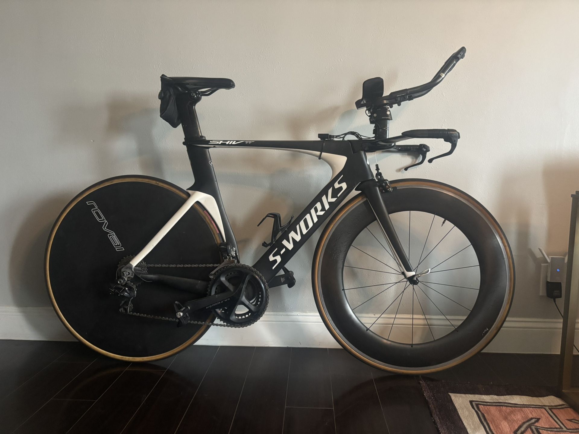 Specialized Shiv TT Bike – Size M (56cm) – Di2, Disc Wheels + Training Wheels