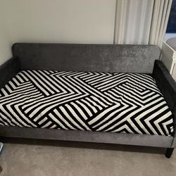 Single Day Bed Frame And Mattress 