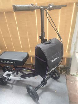 Knee scooter