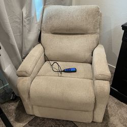 Recliner Chair With Cool/ Heating/ Massage 