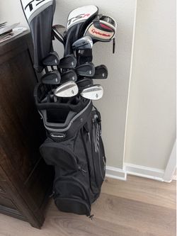 Left handed golf set