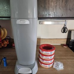 Playtex Diaper Genie With 4 Refills And 5 Filters