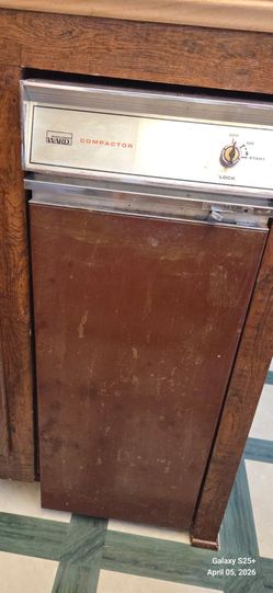 Montgomery ward trash compactor