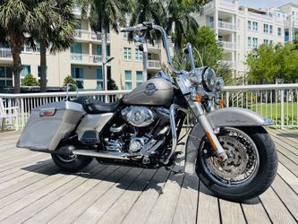 2009 Harley Davidson Road King Little Project