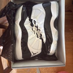 Jordan 11 Concords Sz 9.5