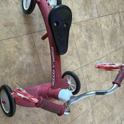 Radio Flyer Scoot About