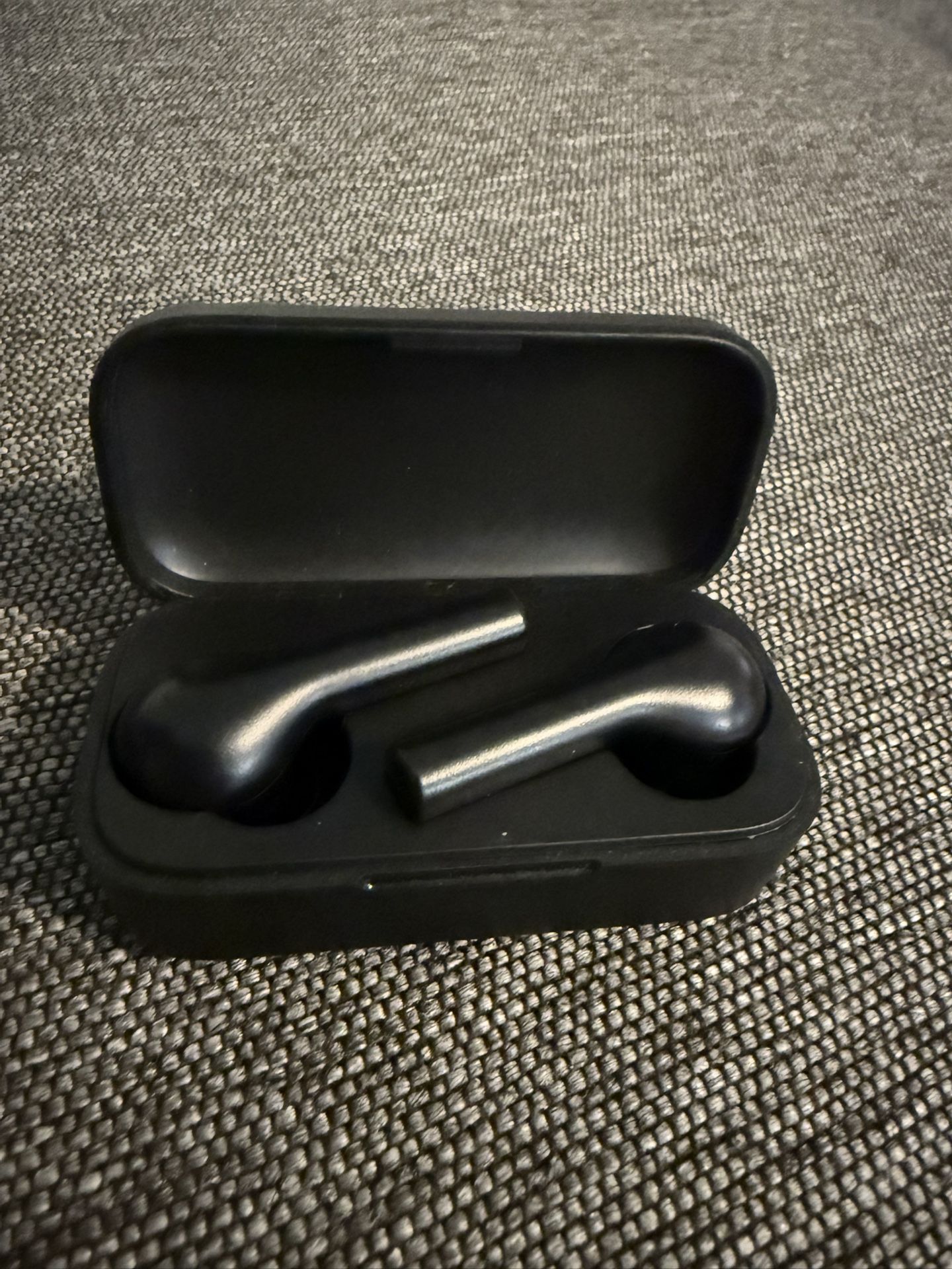 QCY T5s Tws Bluetooth Earphone Gaming Headphone USED