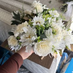 Only 3 Left Bridesmaids Bouquets 