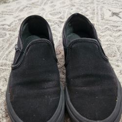 Black Slip-on VANS