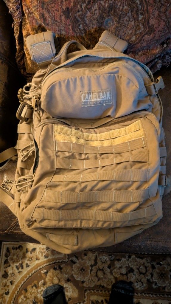 Camelbak Maximum Gear Motherlode Hydration Backpack Coyote Brown USED NO BLADDER