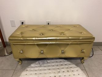 Chester Bench