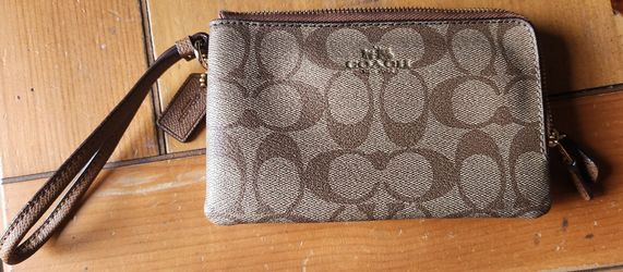Coach wristet wallet