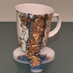 Handmade White Resin Art Cup & Tray Set – Glittery Design