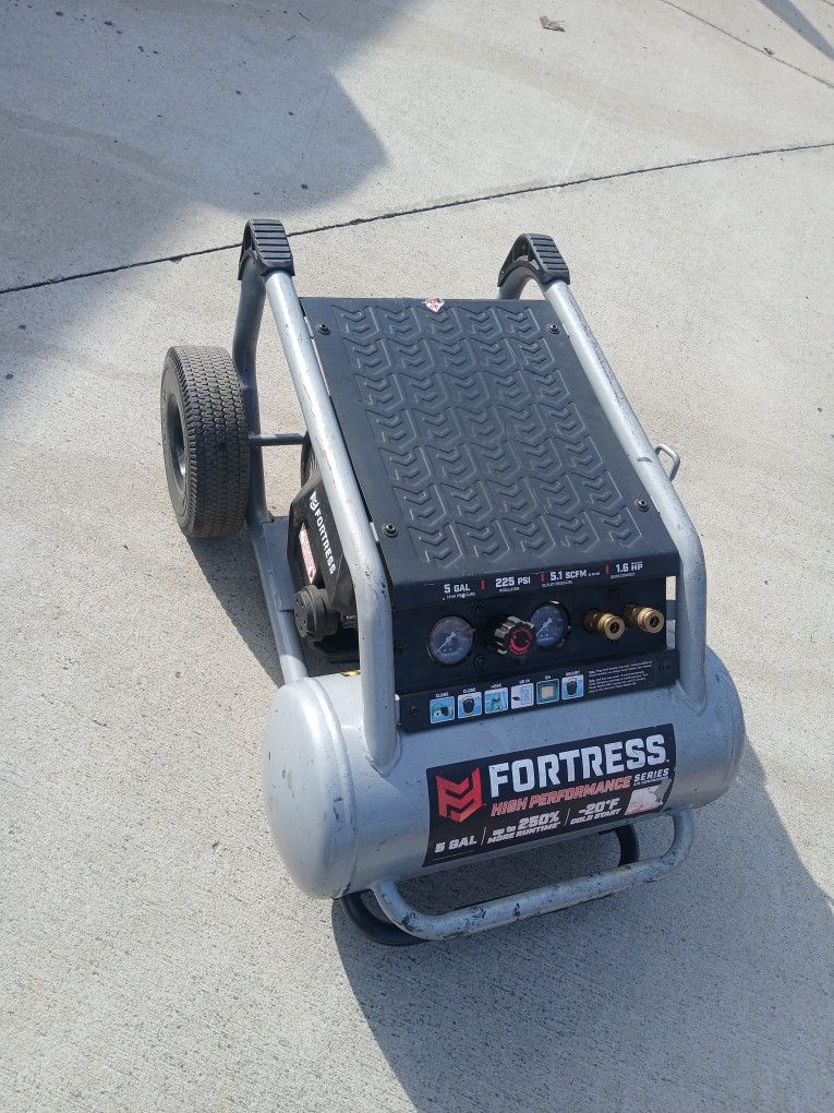 5 Gal Air Compressor Fortress