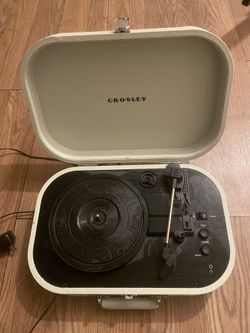Crossly turntable beige tested
