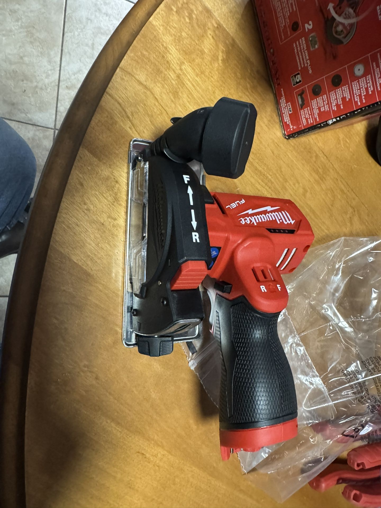 Milwaukee M12 FUEL 12V Lithium-Ion Brushless Cordless 3 in. Cut Off