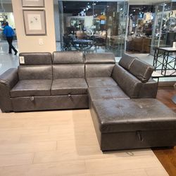 Leather sectional with slipper and storage